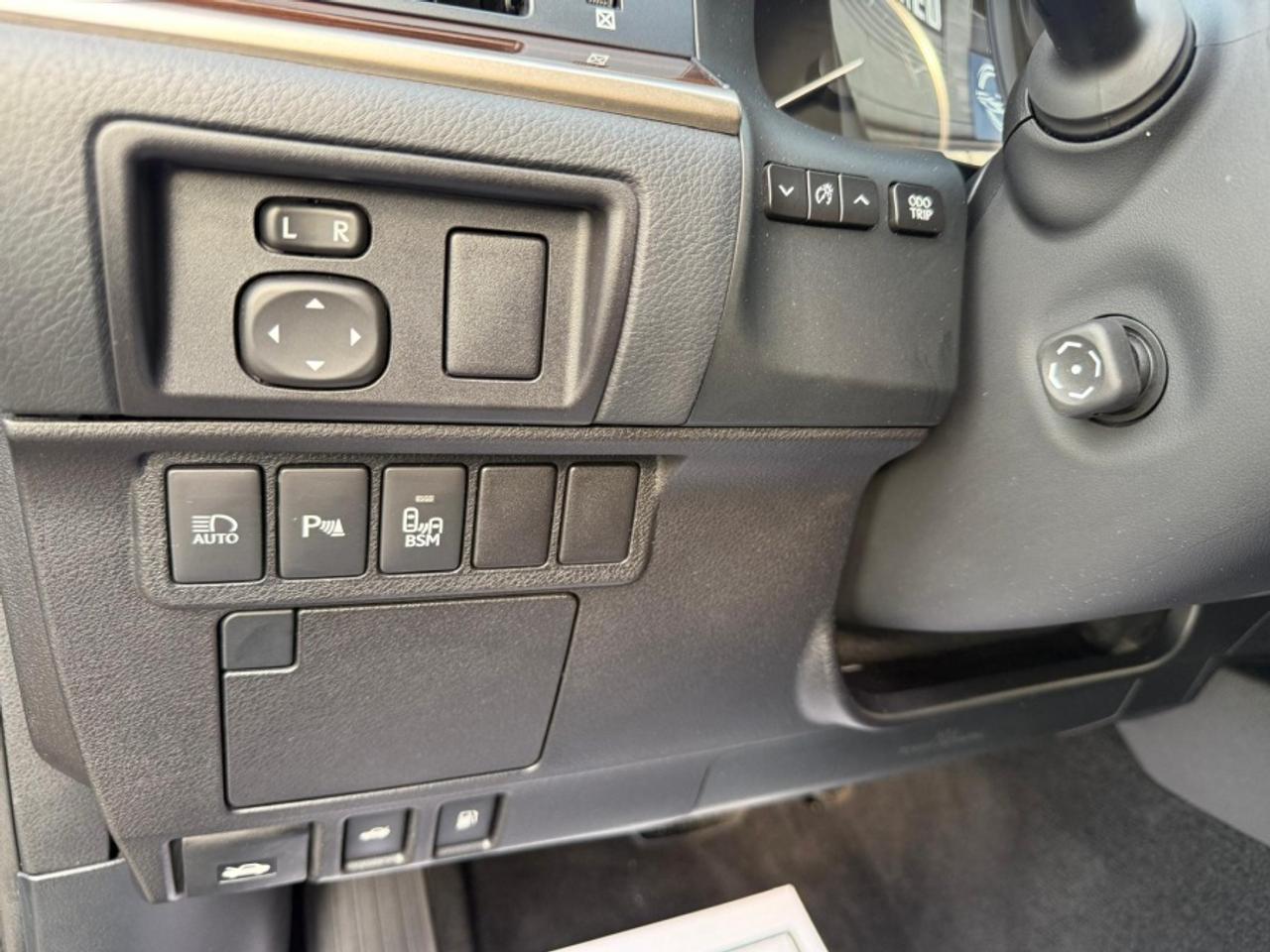 2016 Lexus ES 300 h TOURING PCKG /NAVI /REAR CAM/ SUNROOF /LEATHER Photo