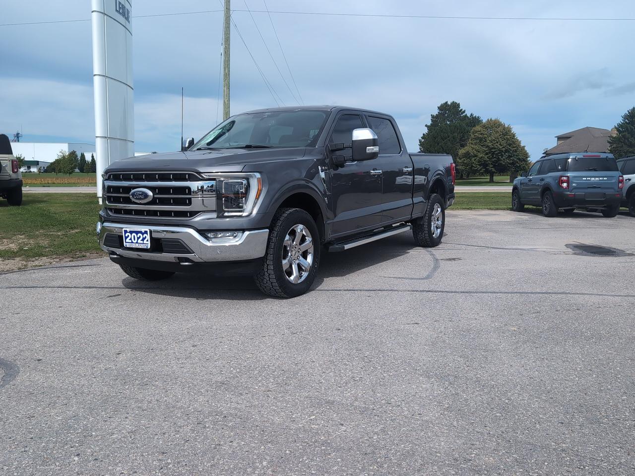 2022 Ford F-150 Lariat 4WD SuperCrew 6.5' Box Photo0