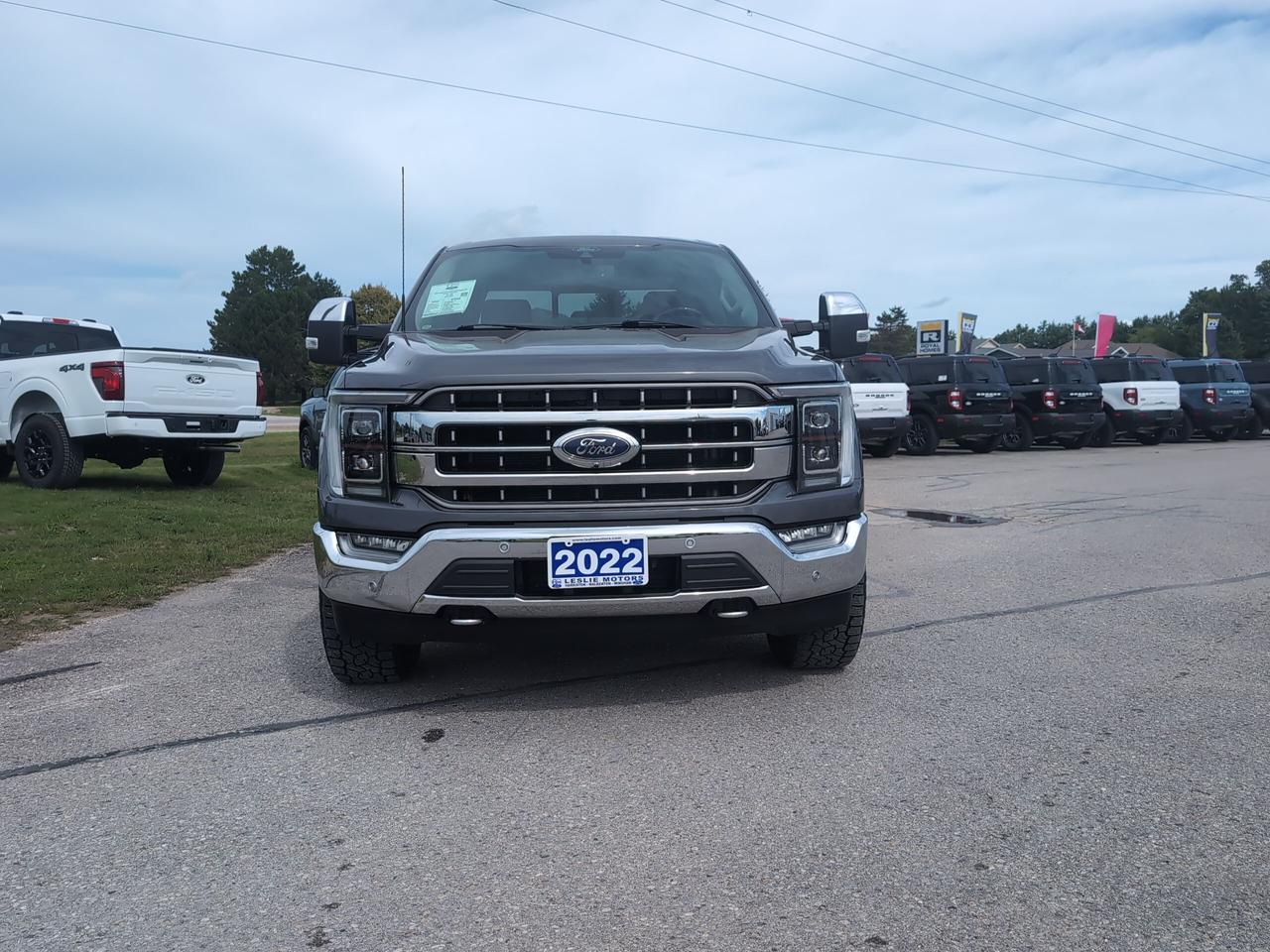 2022 Ford F-150 Lariat 4WD SuperCrew 6.5' Box Photo1
