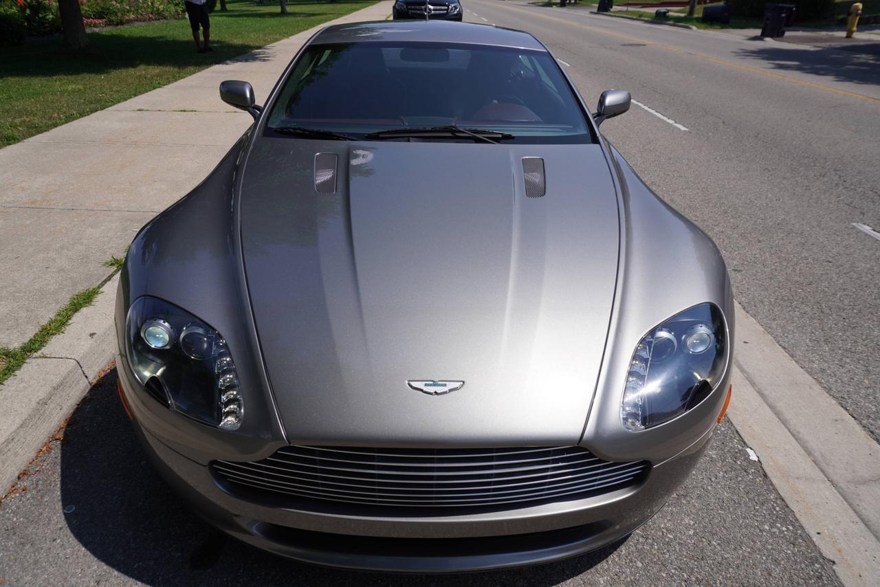 2007 Aston Martin Vantage 6 SPEED MANUAL /  STUNNING COMBO / DRIVERS CAR / V8 VANTAGE Photo