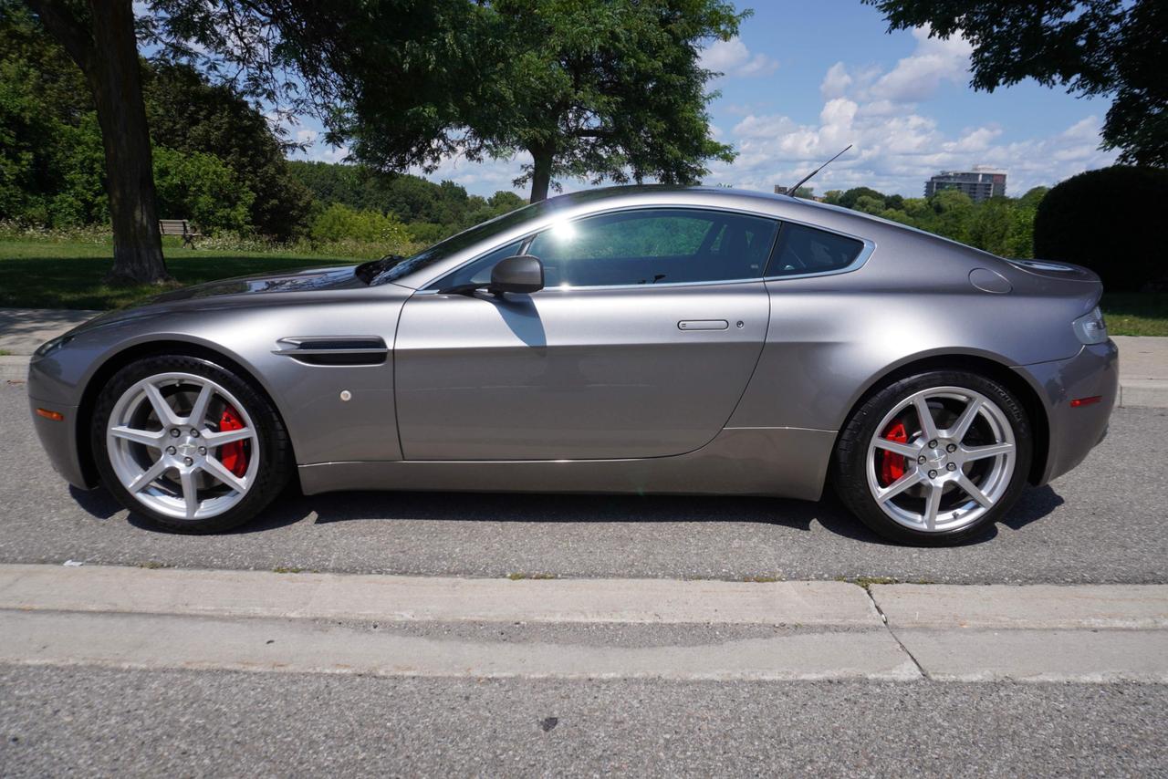 2007 Aston Martin Vantage 6 SPEED MANUAL /  STUNNING COMBO / DRIVERS CAR / V8 VANTAGE Photo5