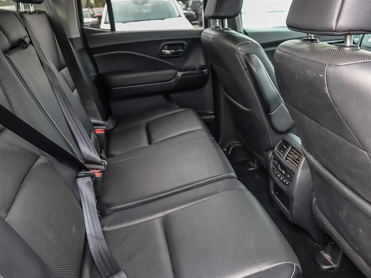 2017 Honda Ridgeline 4WD Crew Cab Touring Photo
