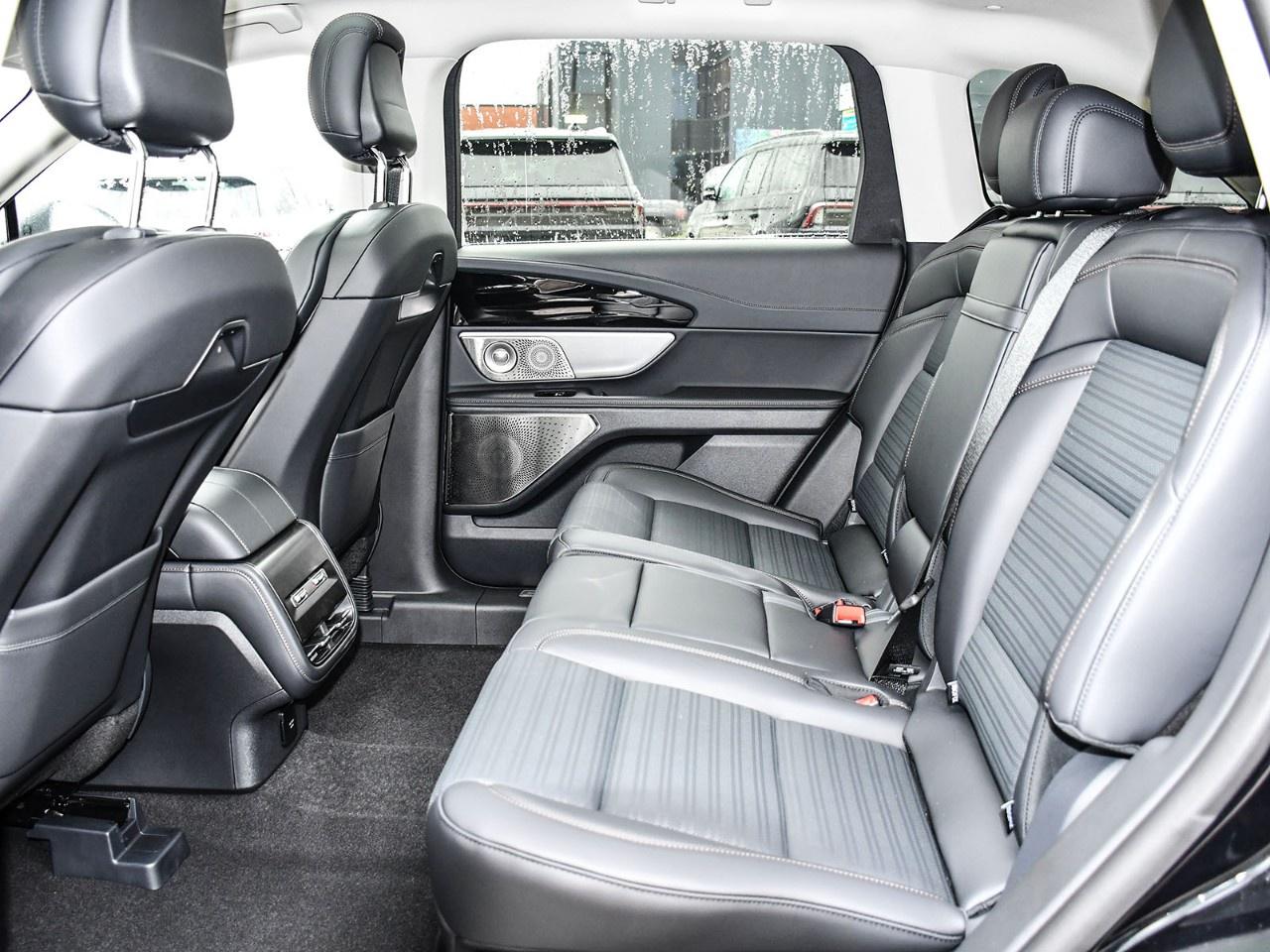 2026 Lincoln Nautilus Reserve AWD Photo