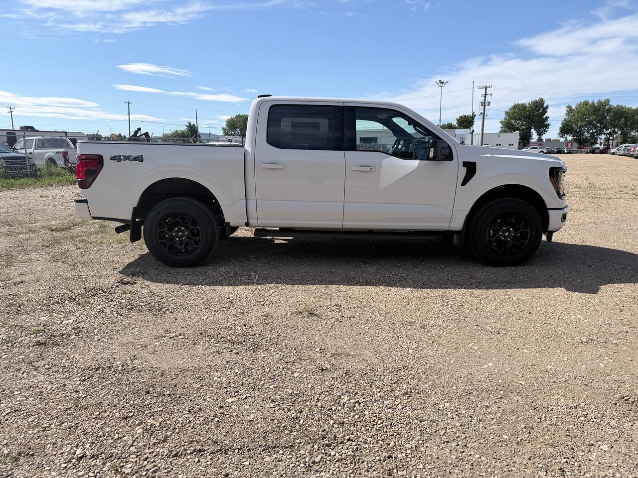 2026 Ford F-150 XLT Photo2