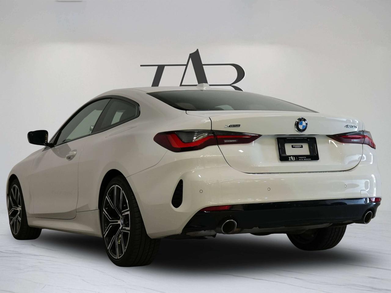 2024 BMW 4 Series XDRIVE | SUNROOF | RED LEATHER Photo