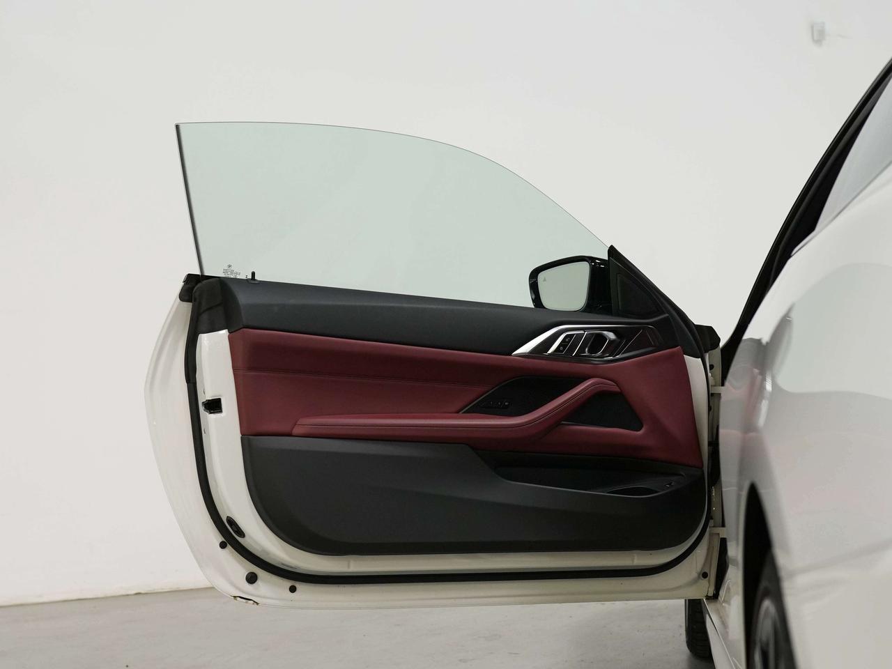2024 BMW 4 Series XDRIVE | SUNROOF | RED LEATHER Photo