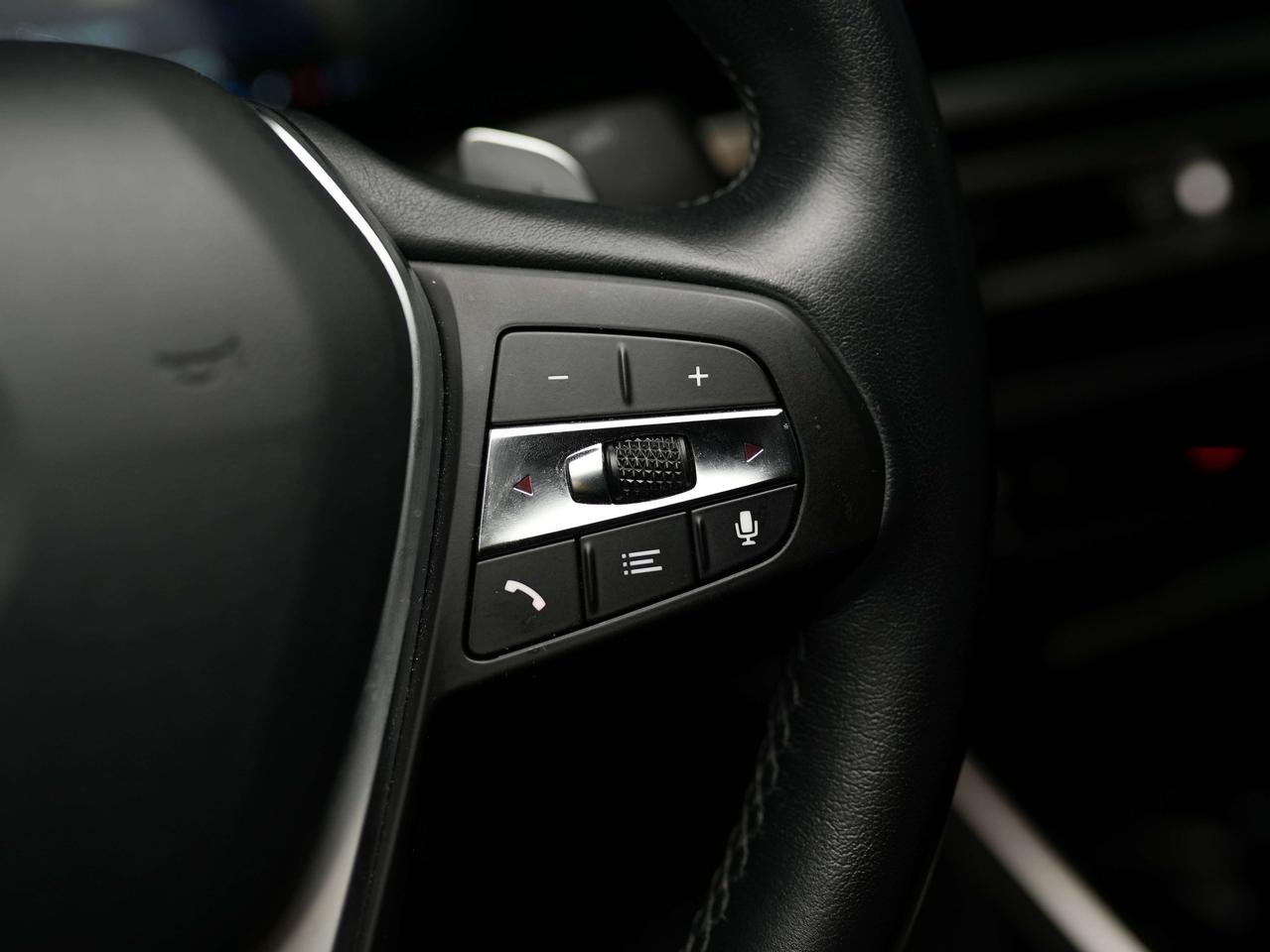 2024 BMW 4 Series XDRIVE | SUNROOF | RED LEATHER Photo