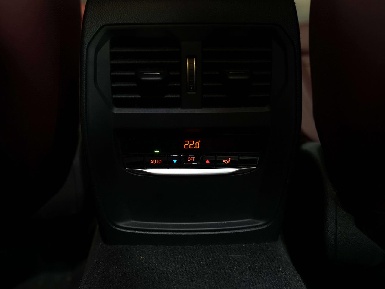 2024 BMW 4 Series XDRIVE | SUNROOF | RED LEATHER Photo