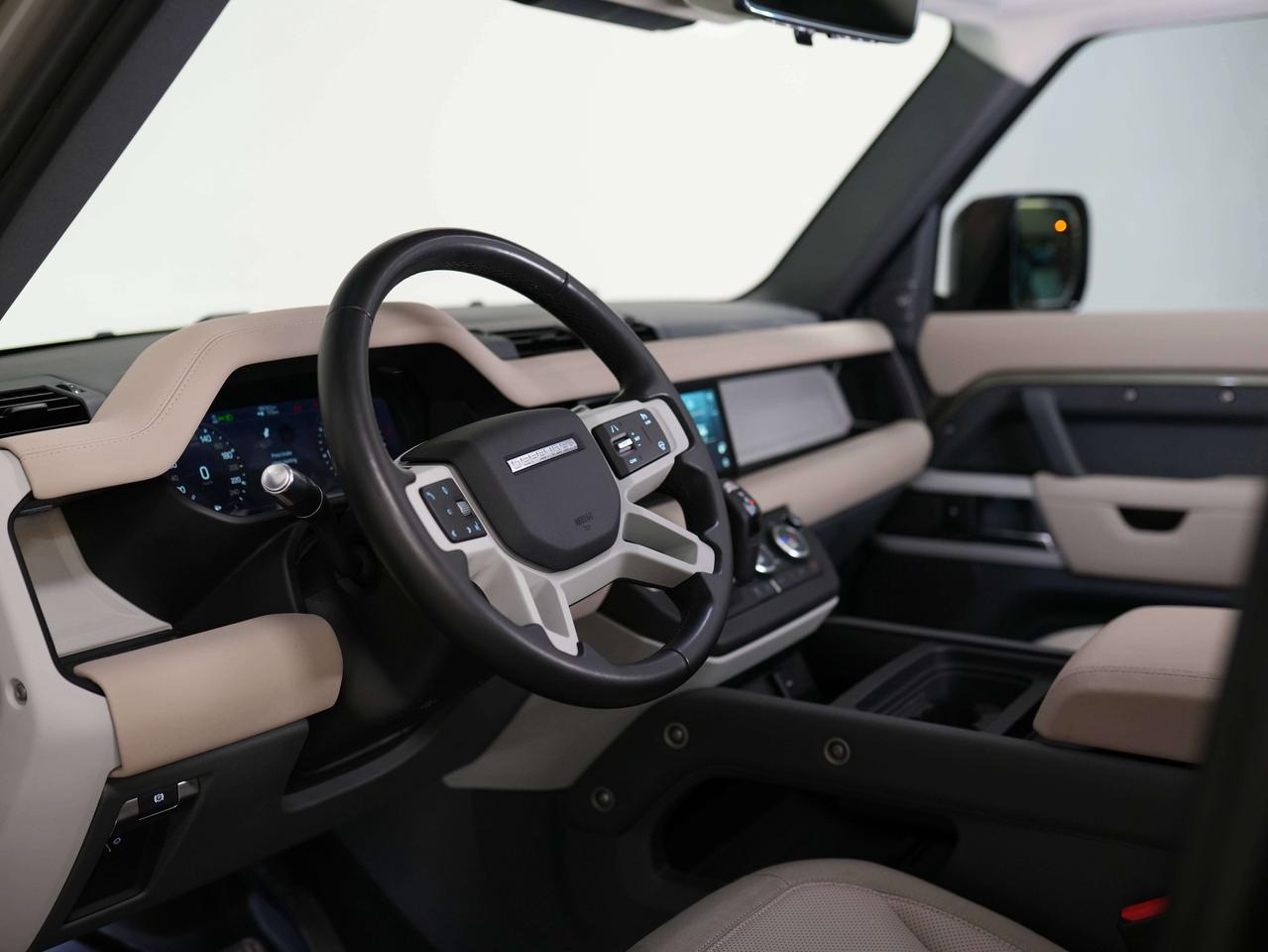 2020 Land Rover Defender SE | MERIDIAN | 22 IN Photo