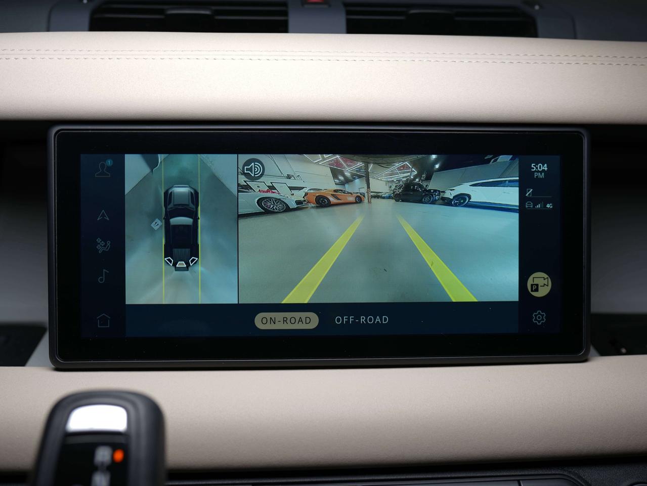2020 Land Rover Defender SE | MERIDIAN | 22 IN Photo