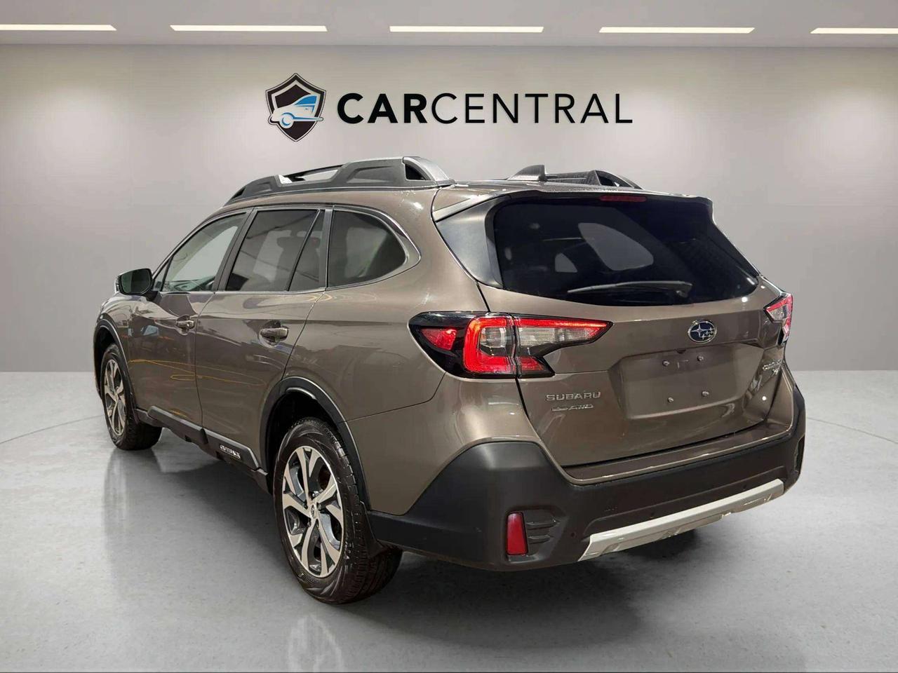2022 Subaru Outback LIMITED XT|CLEAN CARFAX|1 OWNER|CARPLAY|ADAP CRUIS Photo
