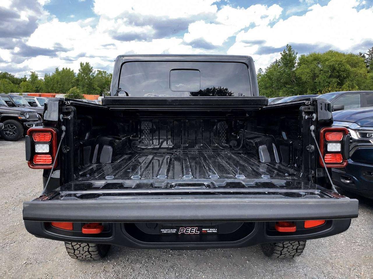 2022 Jeep Gladiator Rubicon | Heated Leather | 8.4 NAV | LED | 4X4 Photo