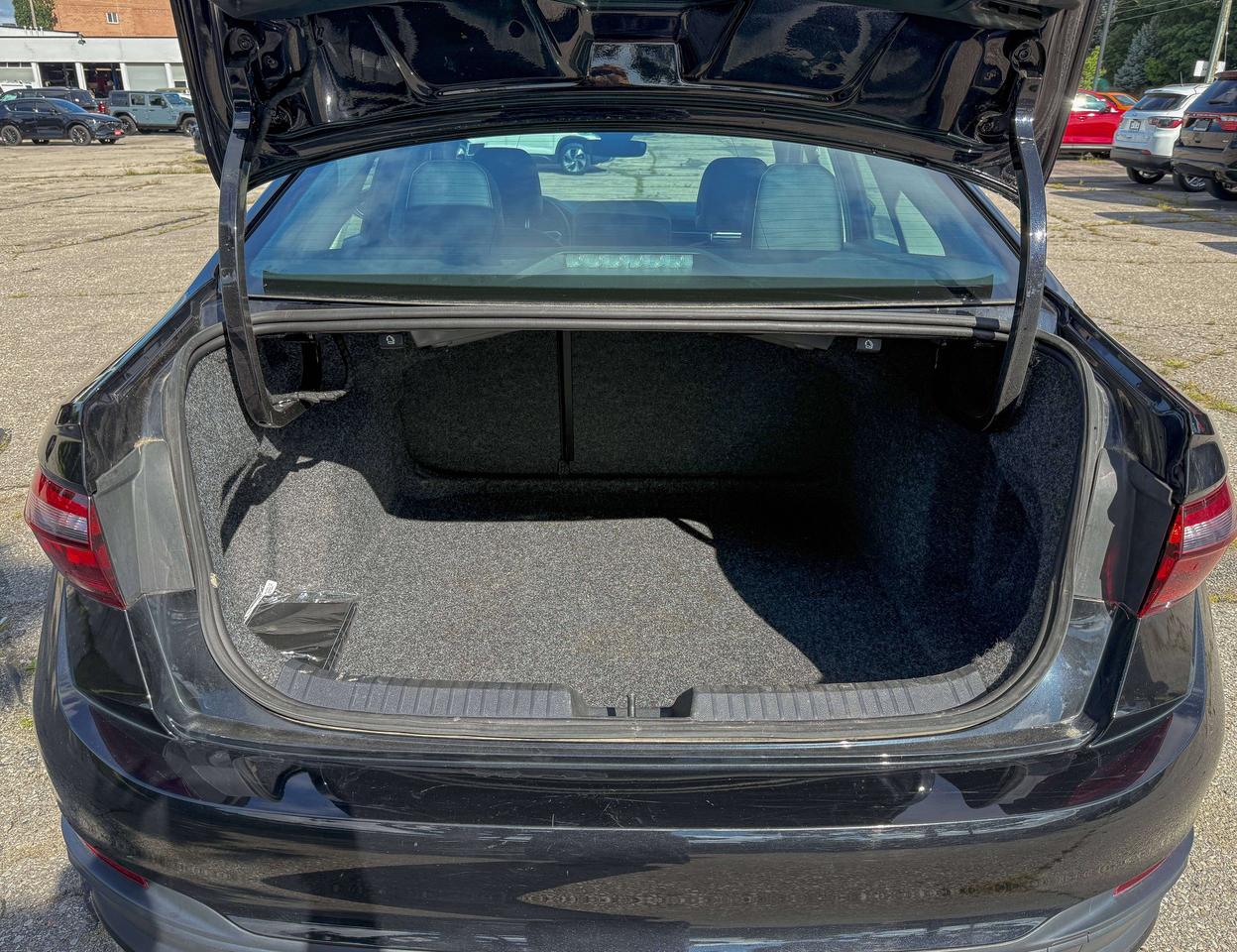 2025 Volkswagen Jetta Comfortline | HEATED SEATS | BLIND SPOT | Photo