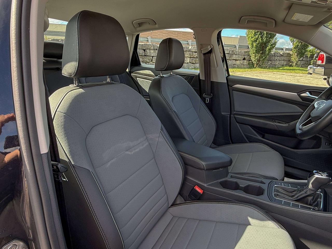 2025 Volkswagen Jetta Comfortline | HEATED SEATS | BLIND SPOT | Photo
