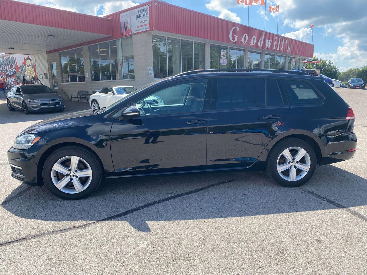 2018 Volkswagen Golf COMFORTLINE, HEATED SEATS, BACK UP CAM Photo