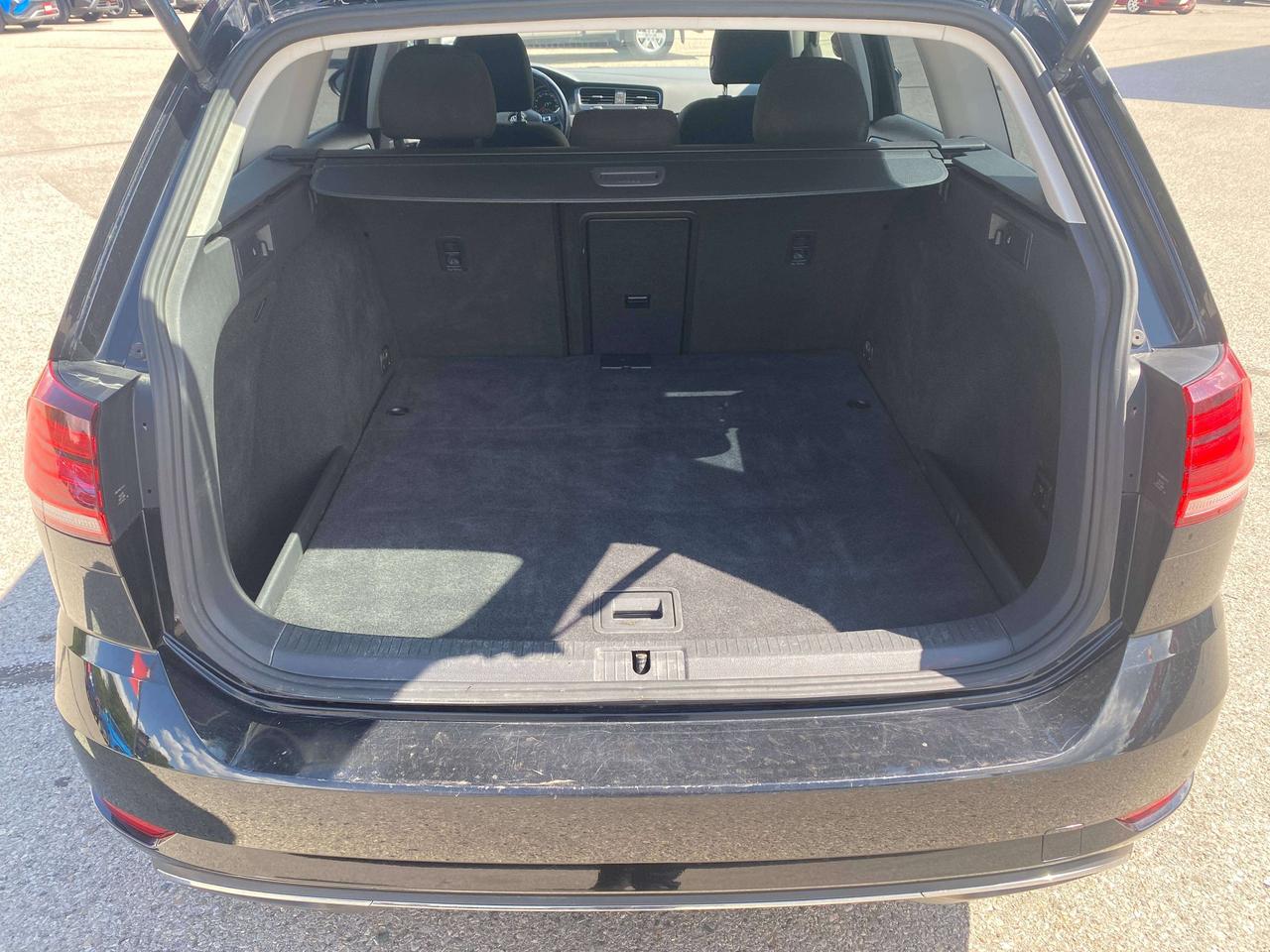 2018 Volkswagen Golf COMFORTLINE, HEATED SEATS, BACK UP CAM Photo