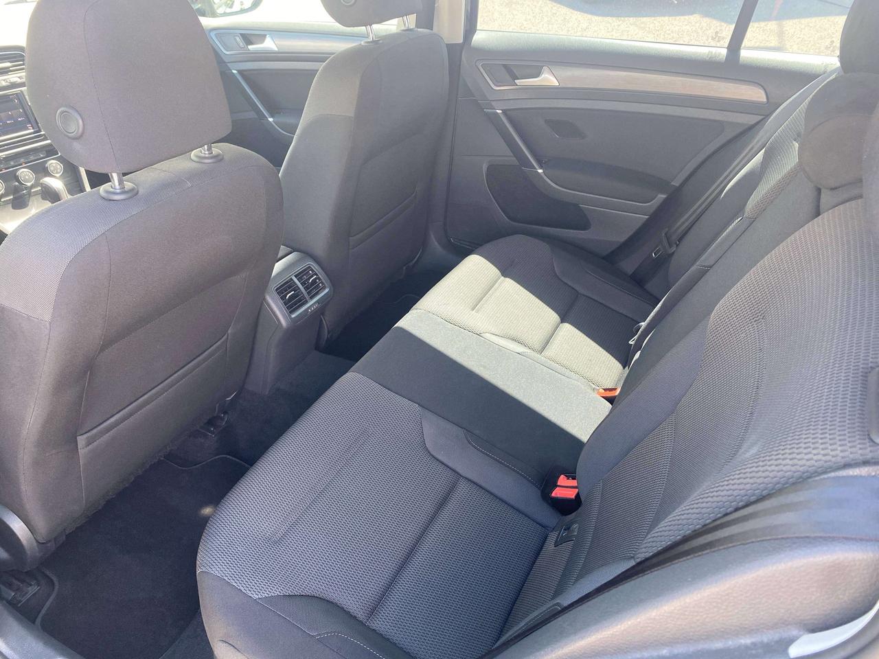 2018 Volkswagen Golf COMFORTLINE, HEATED SEATS, BACK UP CAM Photo