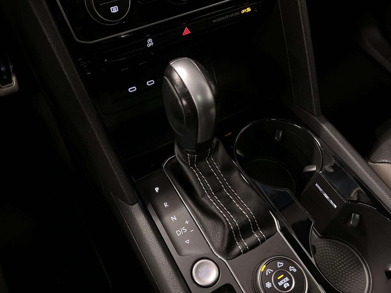 2021 Volkswagen Atlas EXECLINE R-LINE AWD | V6 | HTD LEATHER |PANO ROOF Photo