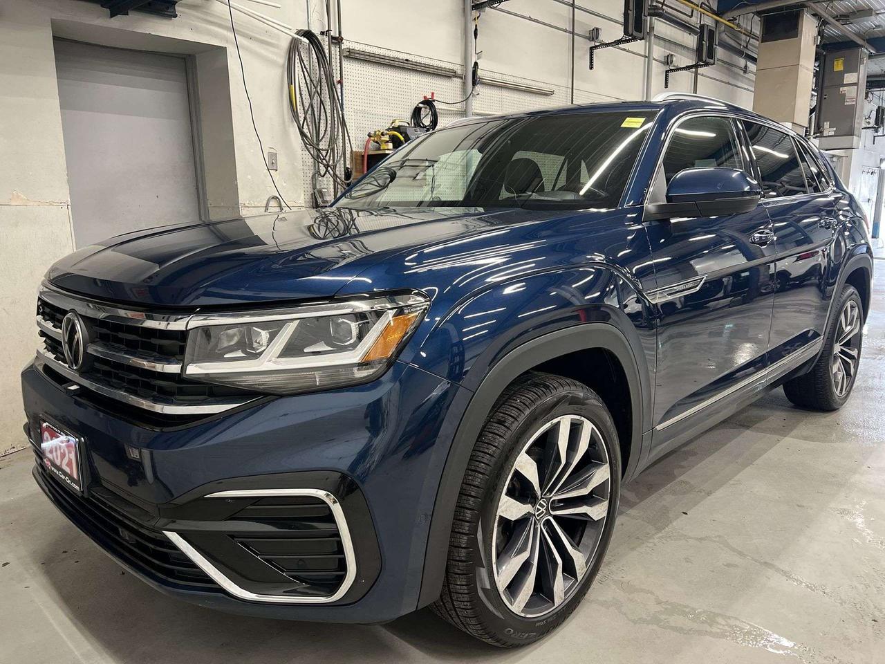2021 Volkswagen Atlas EXECLINE R-LINE AWD | V6 | HTD LEATHER |PANO ROOF Photo0