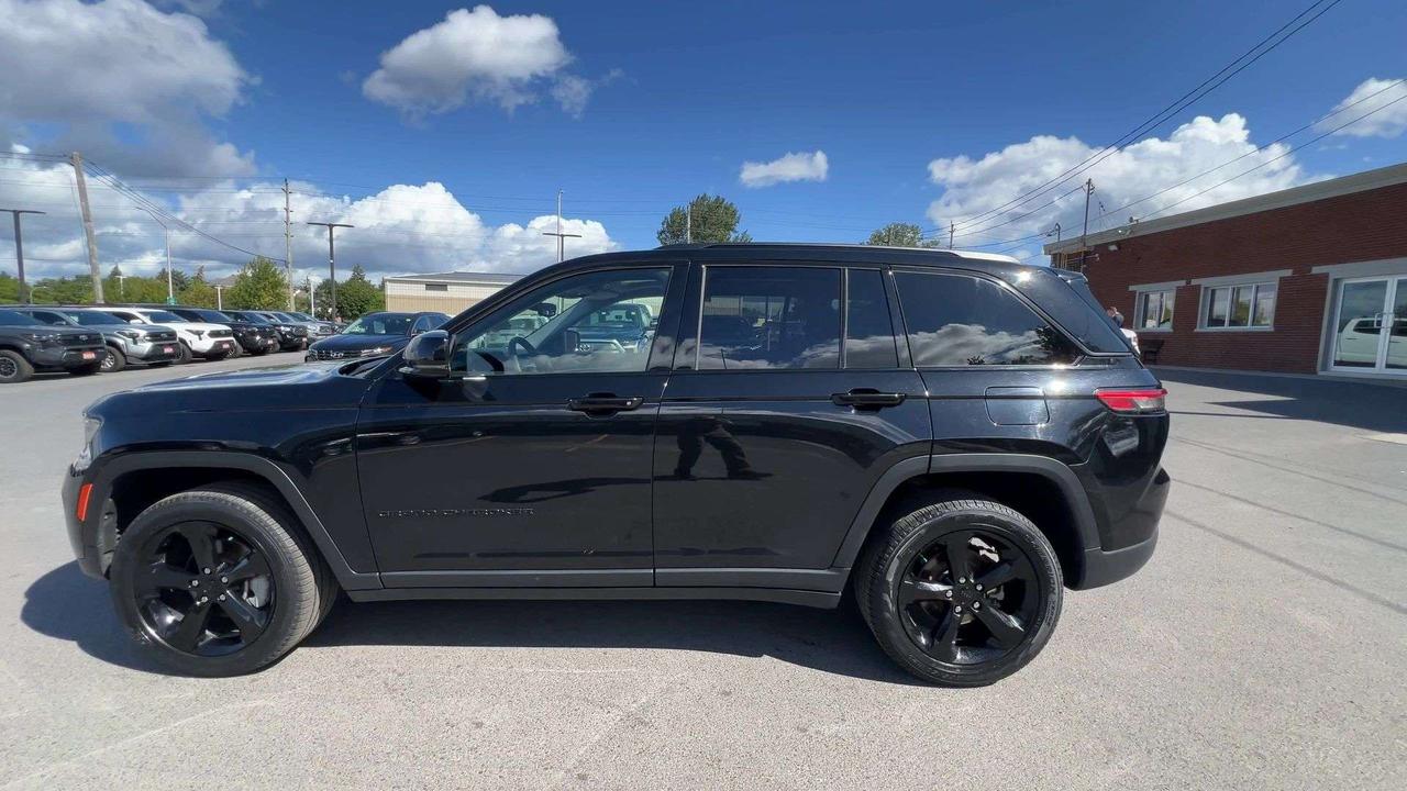 2023 Jeep Grand Cherokee LIMITED 4X4 | BLACK PKG | HTD LEATHER | PANO ROOF Photo4