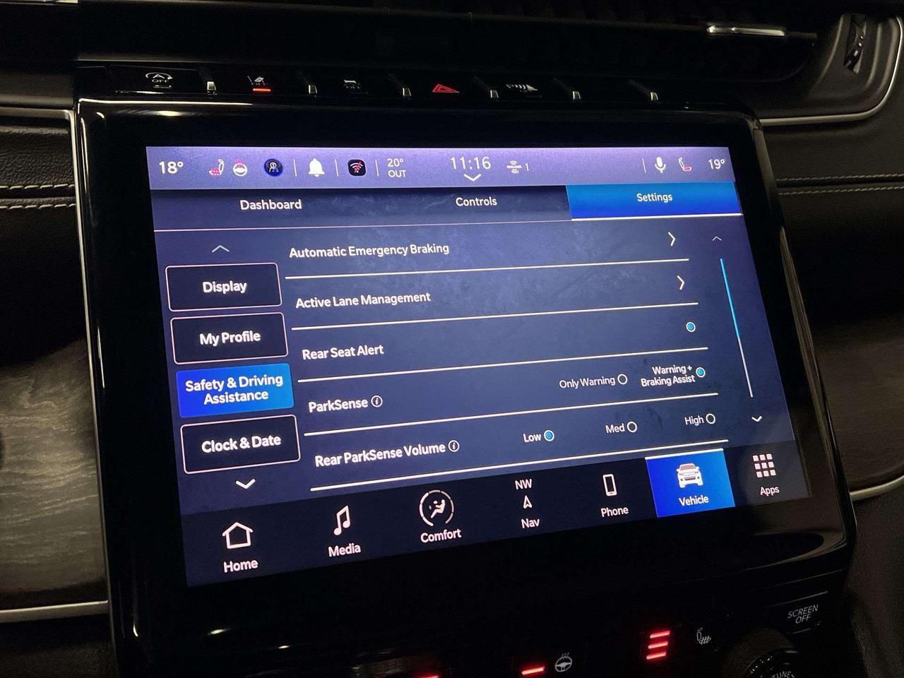 2023 Jeep Grand Cherokee LIMITED 4X4 | BLACK PKG | HTD LEATHER | PANO ROOF Photo