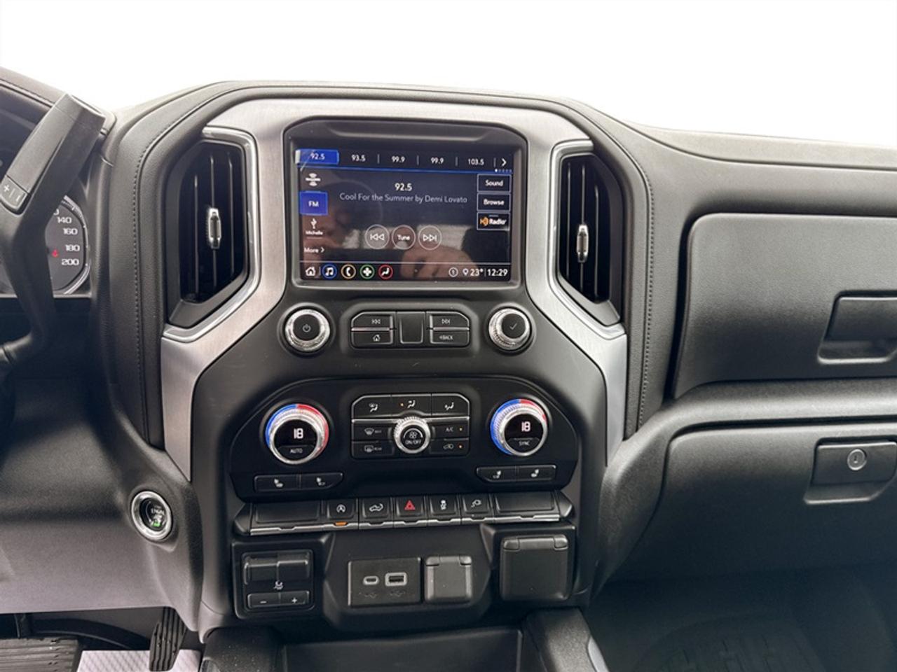 2020 GMC Sierra 1500 Elevation  **CLEAN CARFAX** Photo