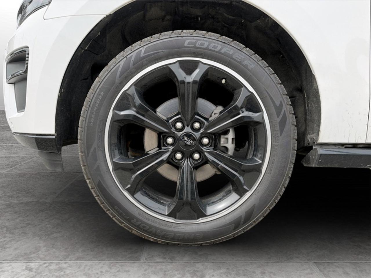 2022 Ford Expedition Limited Stealth Edition  *CLEAN CARFAX* Photo