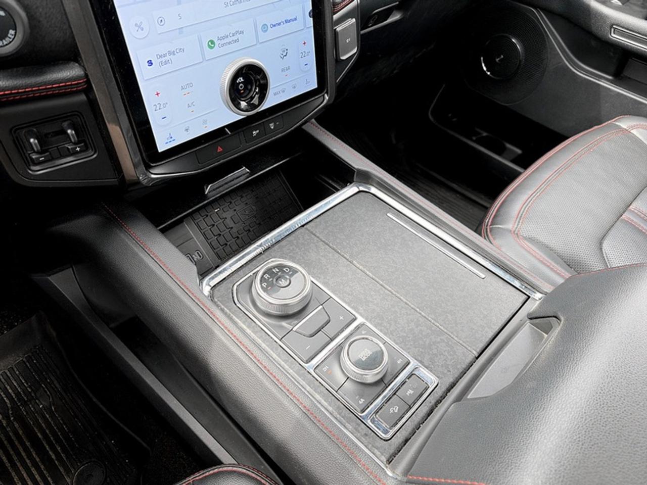 2022 Ford Expedition Limited Stealth Edition  *CLEAN CARFAX* Photo
