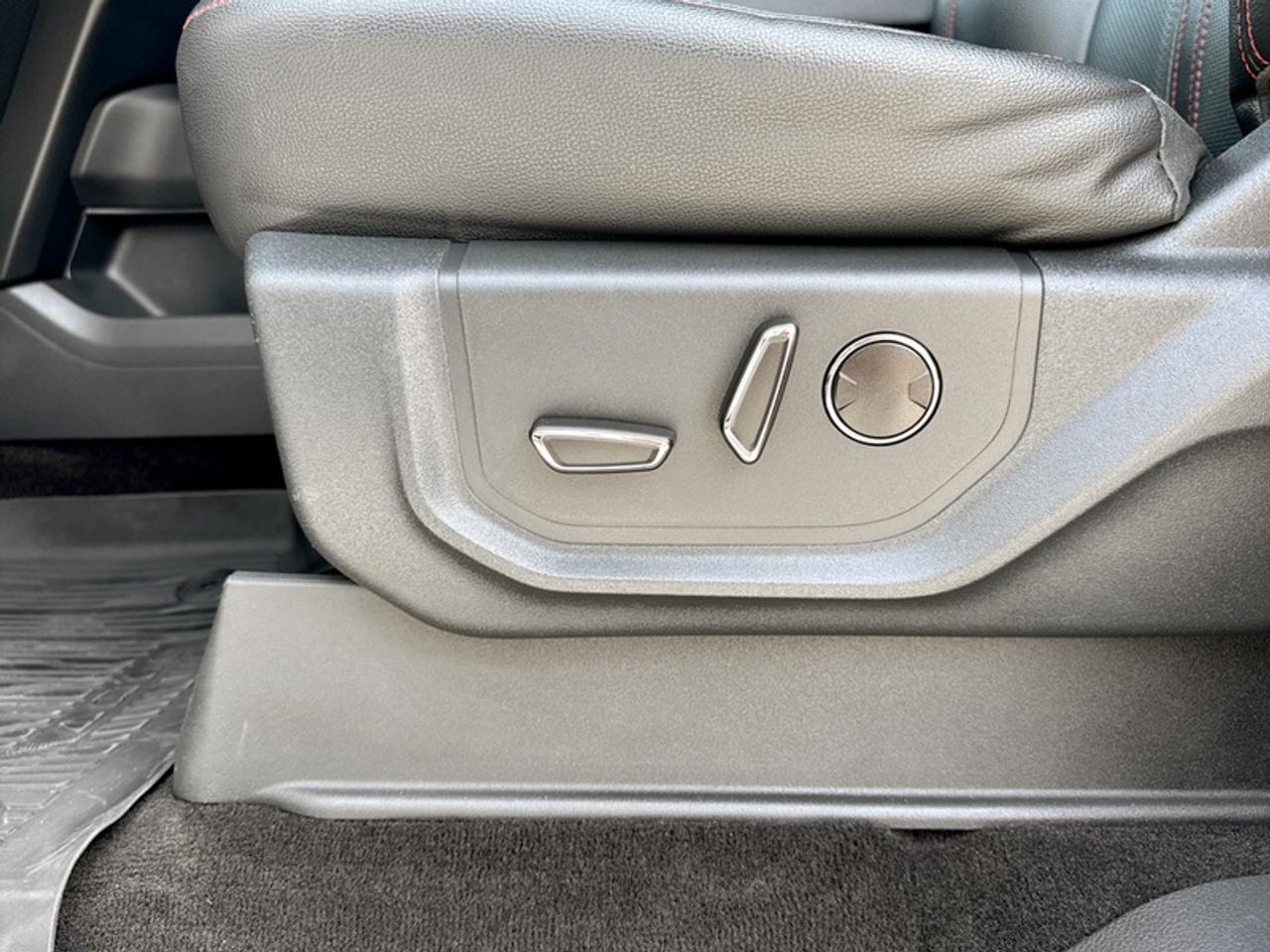 2022 Ford Expedition Limited Stealth Edition  *CLEAN CARFAX* Photo