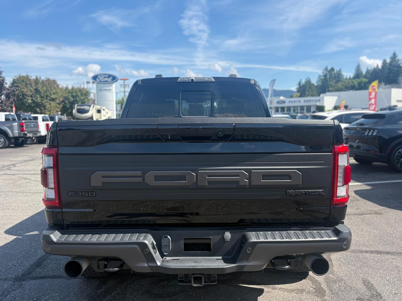 2023 Ford F-150 RAPTOR Photo3