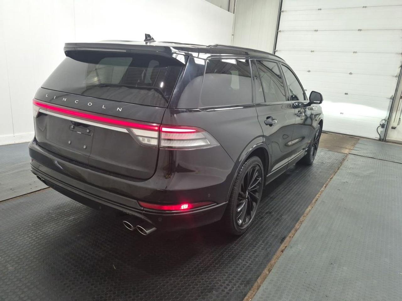 2022 Lincoln Aviator Reserve Photo2