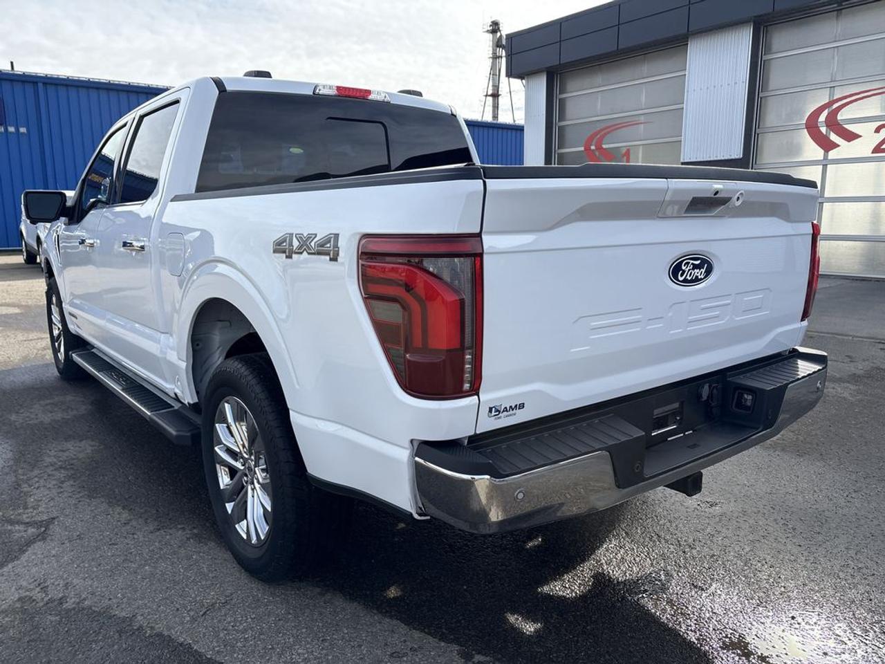 2024 Ford F-150 Lariat Photo4