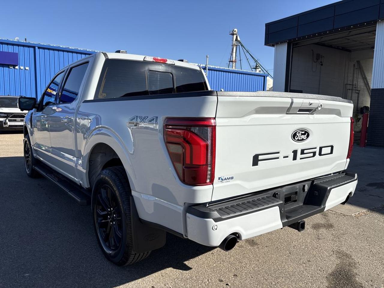2024 Ford F-150 Lariat Photo4