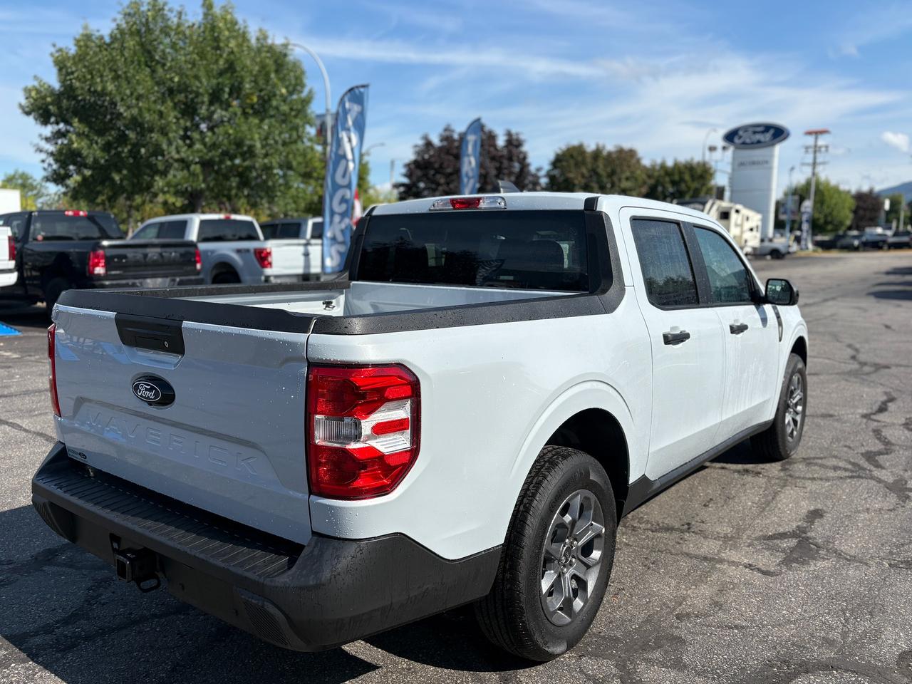 2026 Ford Maverick XLT Photo4
