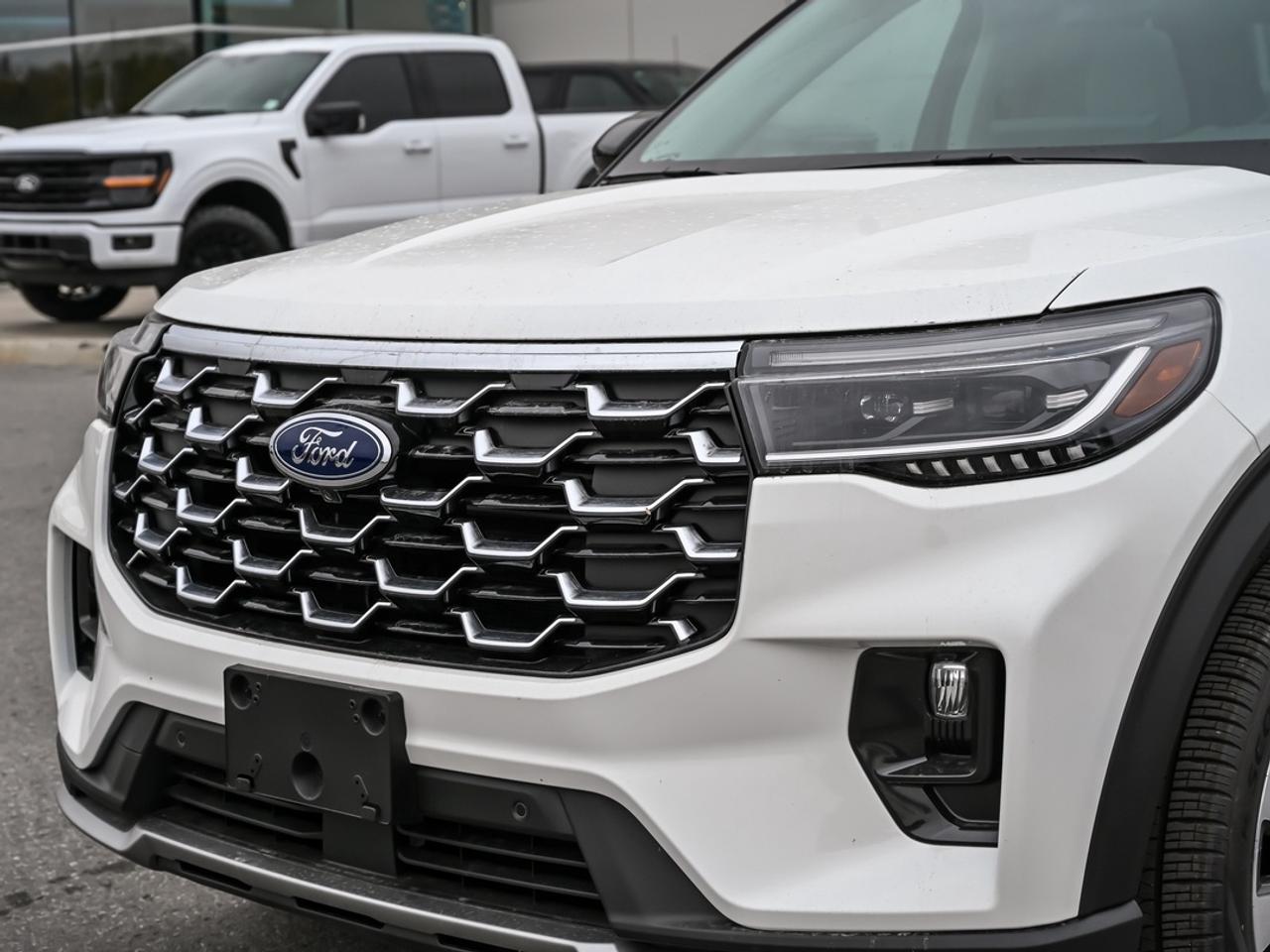2026 Ford Explorer Platinum Photo