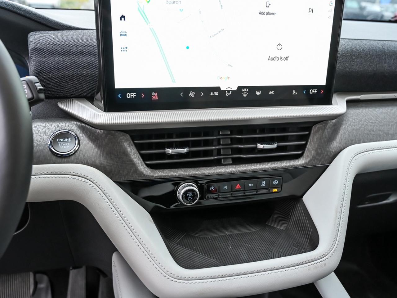 2026 Ford Explorer Platinum Photo