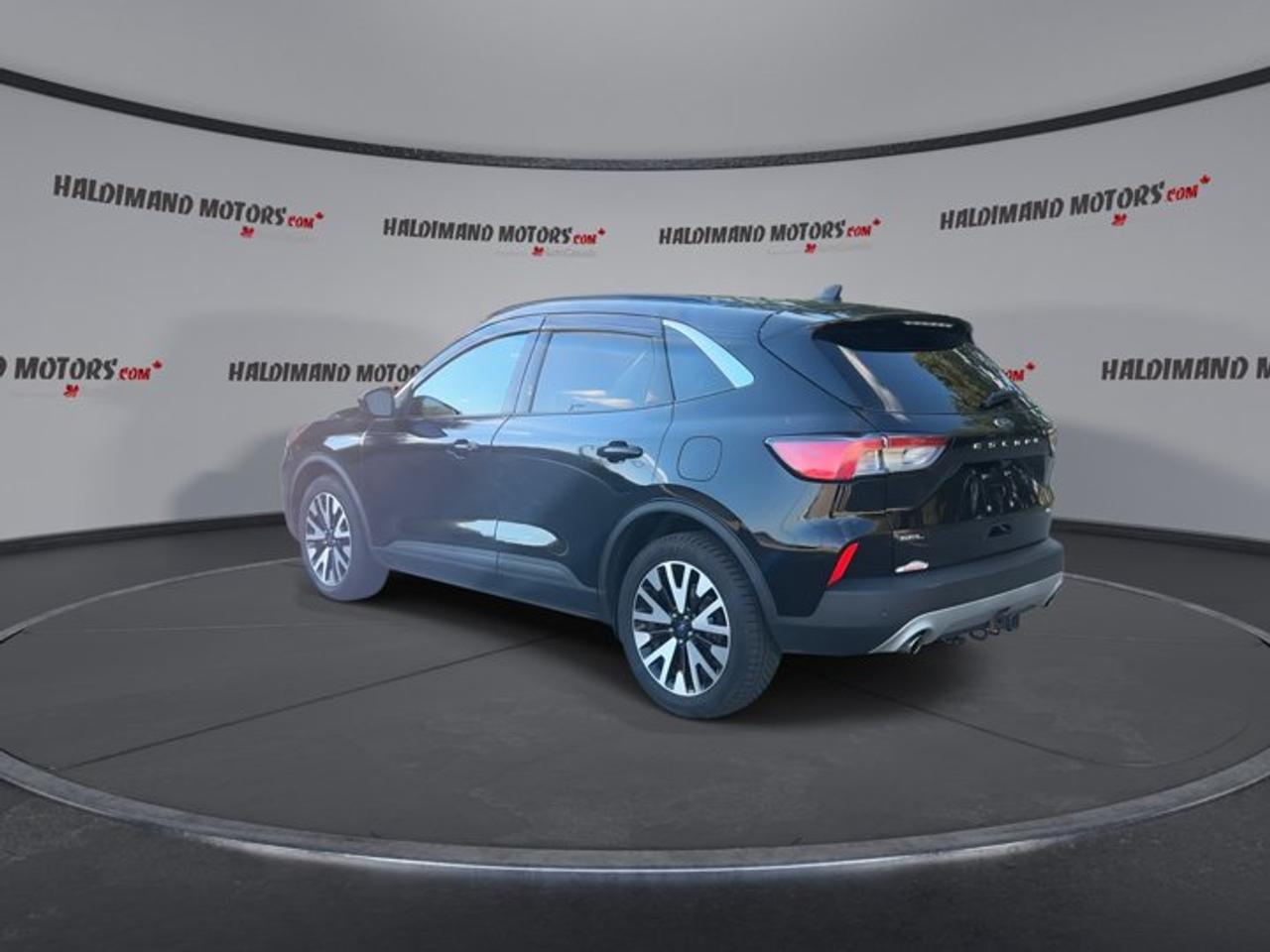 2020 Ford Escape SEL AWD | No Accidents | Panoramic Roof | Leather Seats Photo