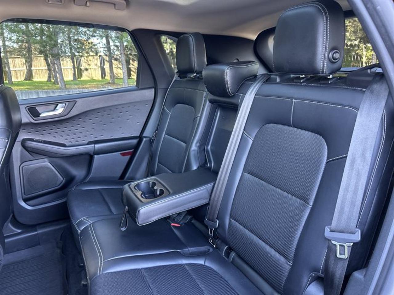 2020 Ford Escape SEL AWD | No Accidents | Panoramic Roof | Leather Seats Photo
