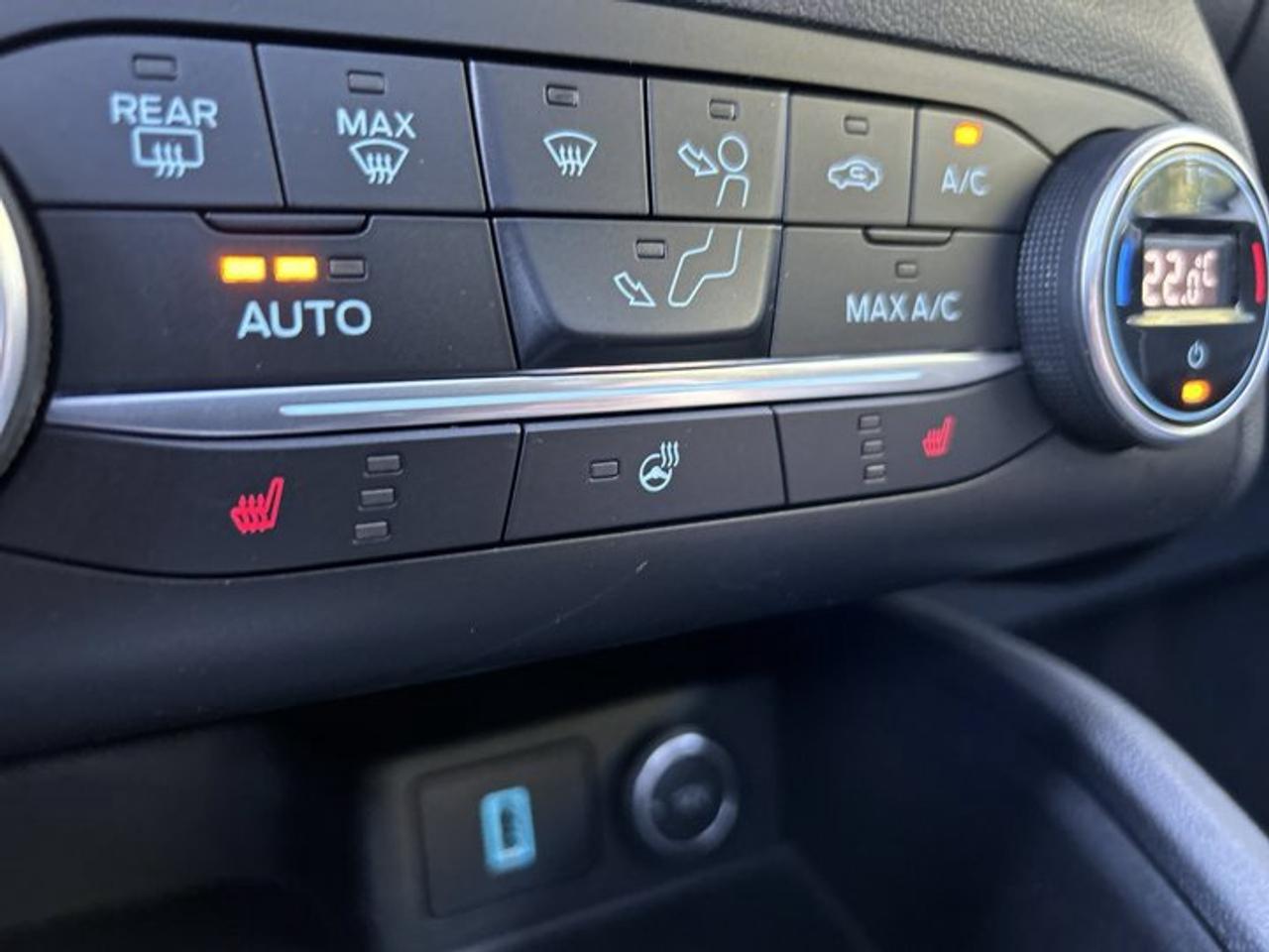 2020 Ford Escape SEL AWD | No Accidents | Panoramic Roof | Leather Seats Photo