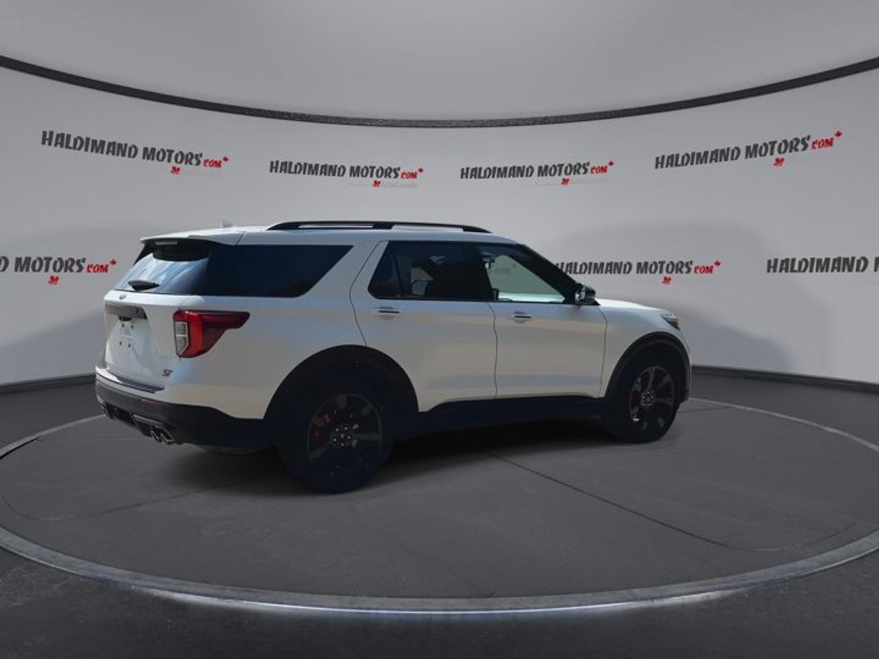 2024 Ford Explorer ST 4WD | No Accidents | Vent. Front Seats | Heated Steering Photo