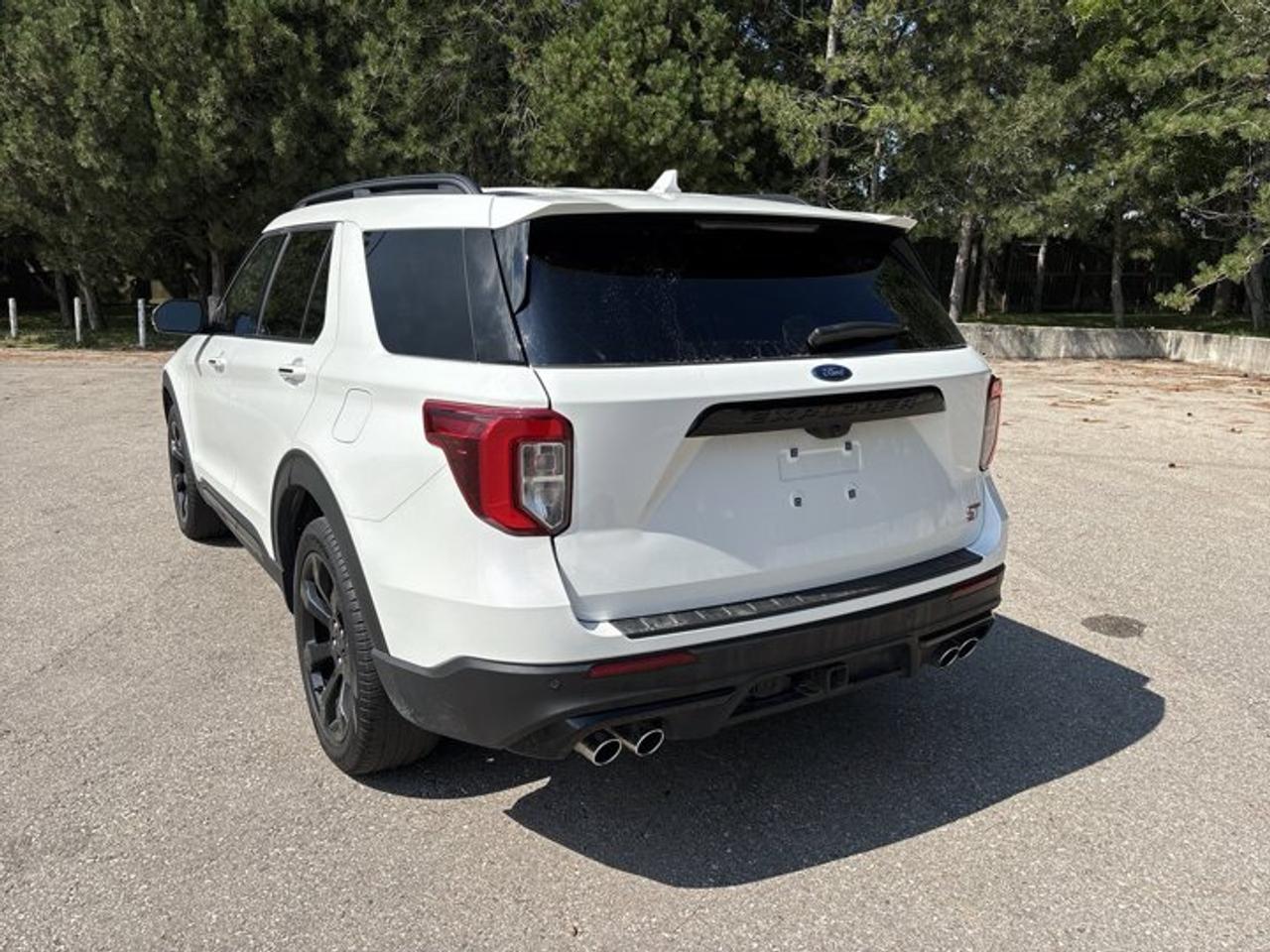 2024 Ford Explorer ST 4WD | No Accidents | Vent. Front Seats | Heated Steering Photo