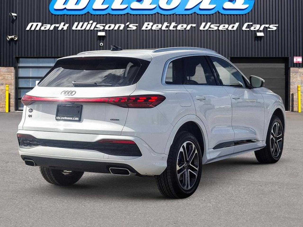 2025 Audi Q5 Progressive 2.0T AWD | Leather | Sunroof | Nav | Heated Wheel + Seats | Power Seat | Rear Camera | Photo