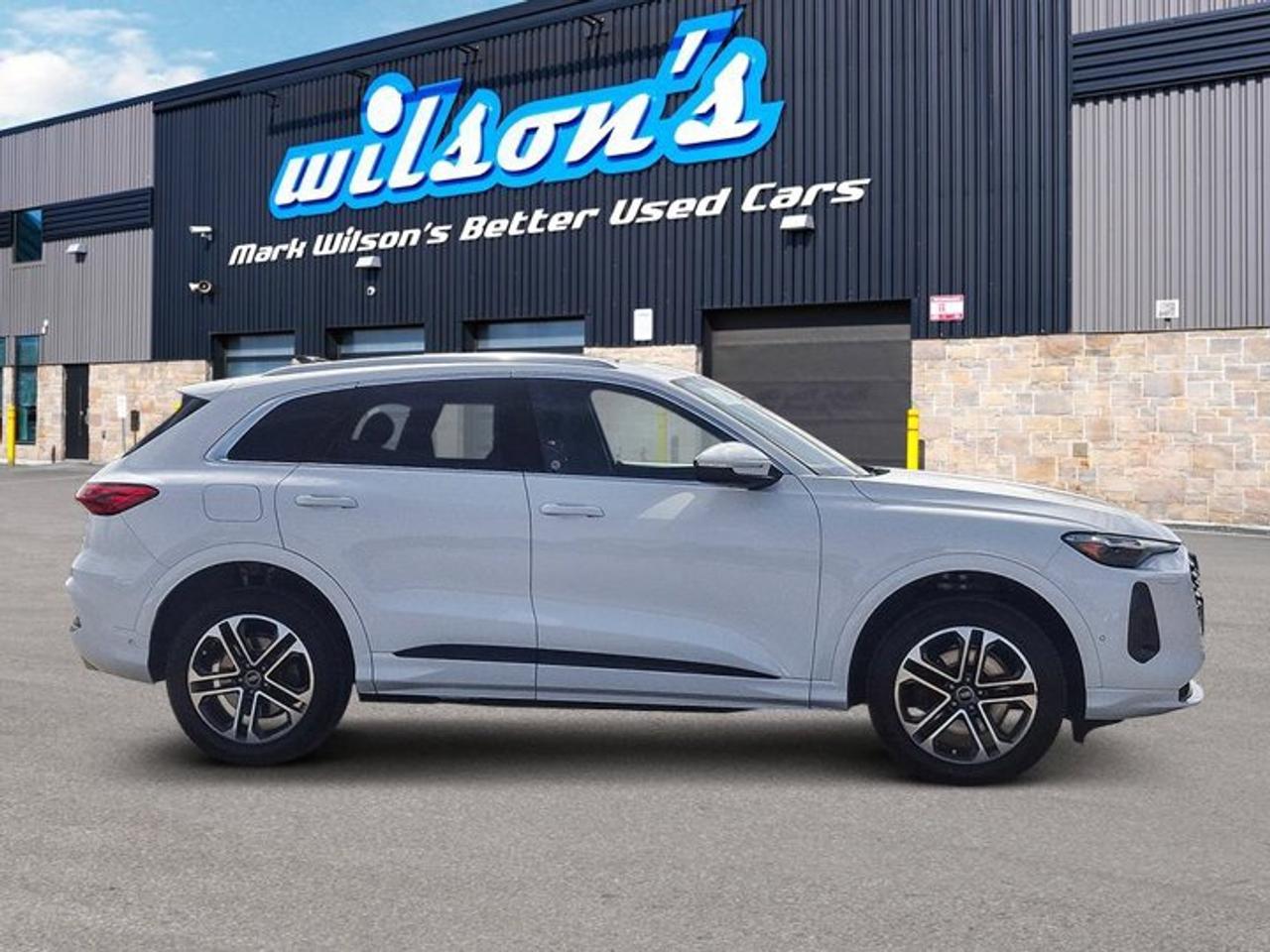 2025 Audi Q5 Progressive 2.0T AWD | Leather | Sunroof | Nav | Heated Wheel + Seats | Power Seat | Rear Camera | Photo