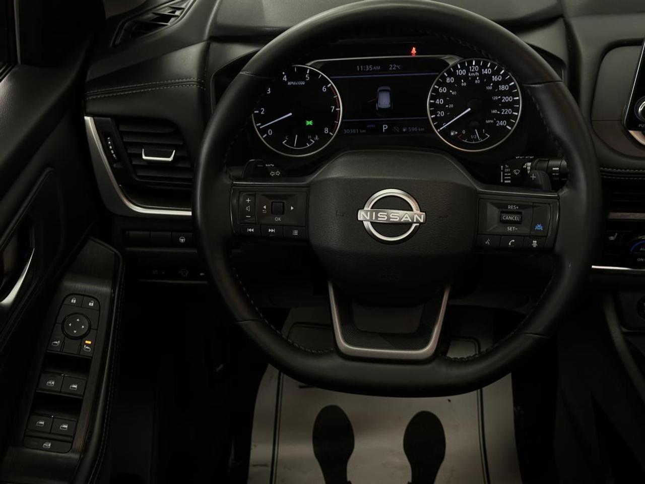 2026 Nissan Rogue SV Moonroof SV/AWD/PANOROOF/30000KM! Photo