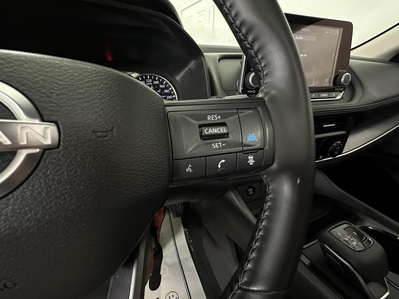 2026 Nissan Rogue SV Moonroof SV/AWD/PANOROOF/30000KM! Photo