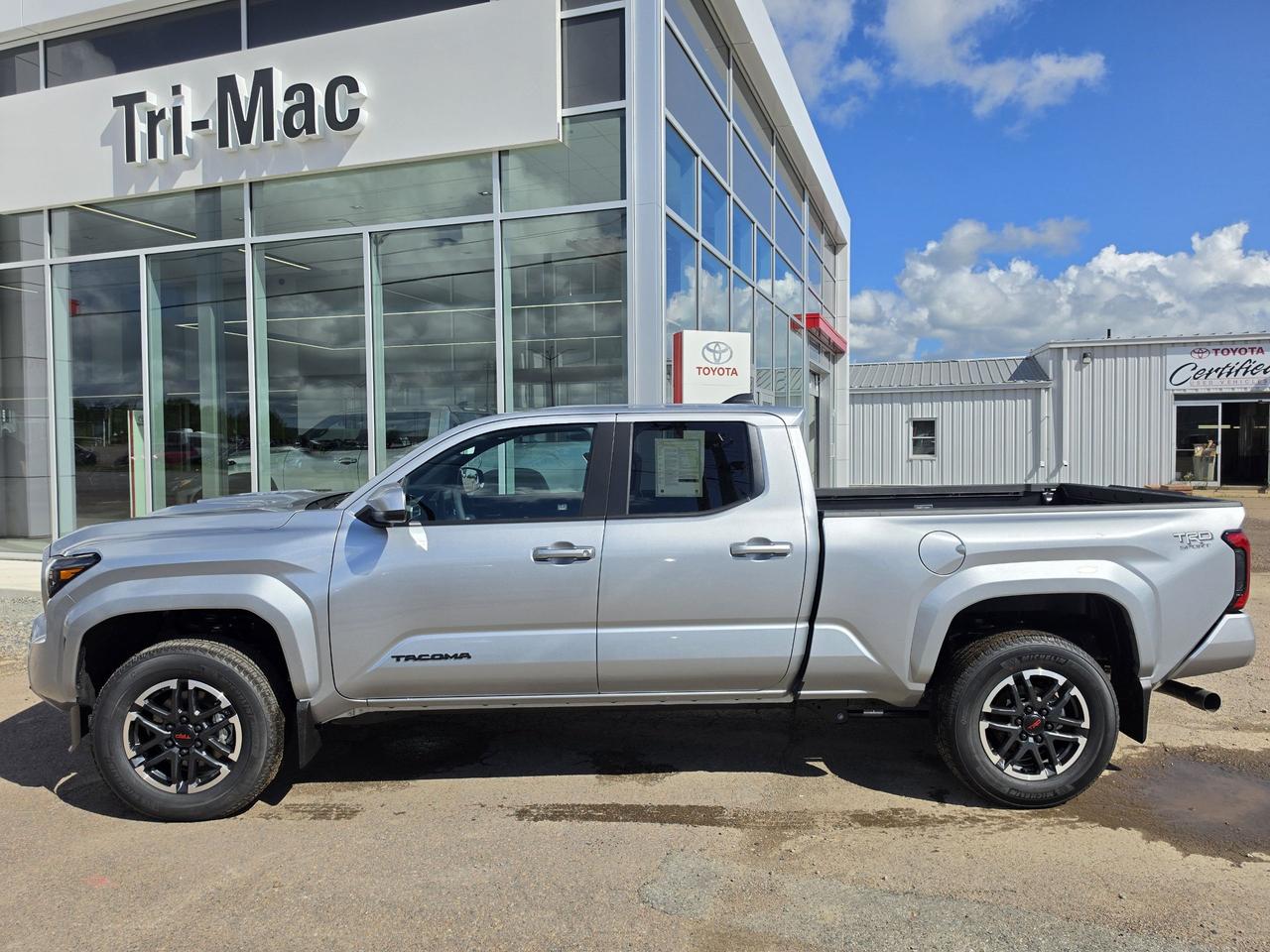 2026 Toyota Tacoma TRD Sport Photo1