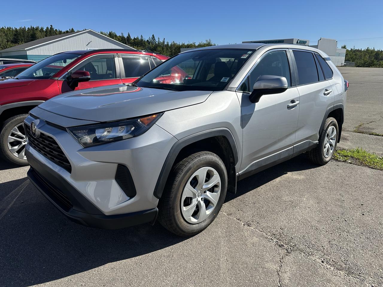 2022 Toyota RAV4 LE AWD Photo0