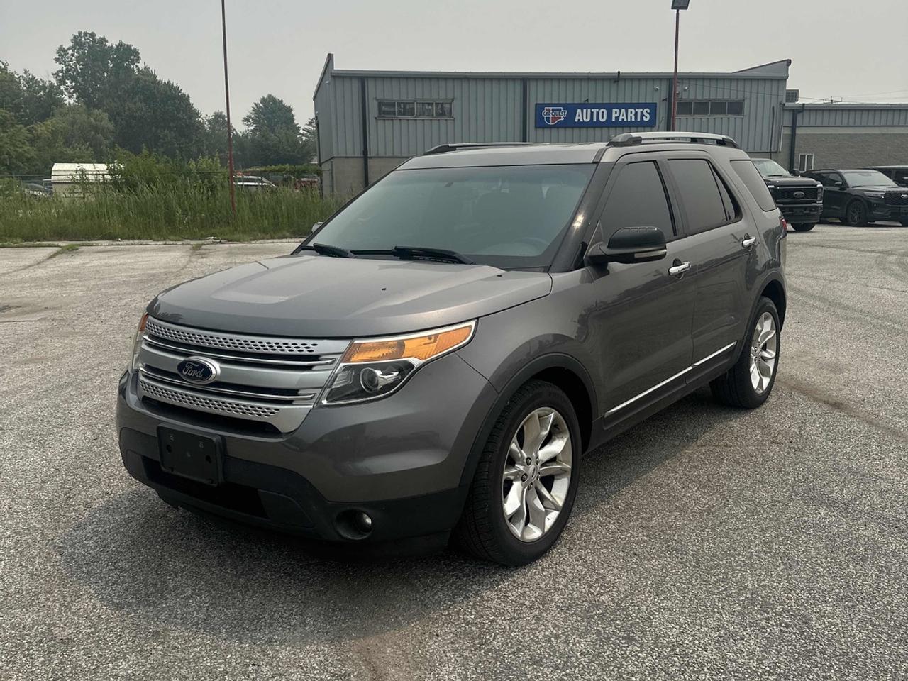 2013 Ford Explorer XLT - TWO OWNER VEHICLE! Photo