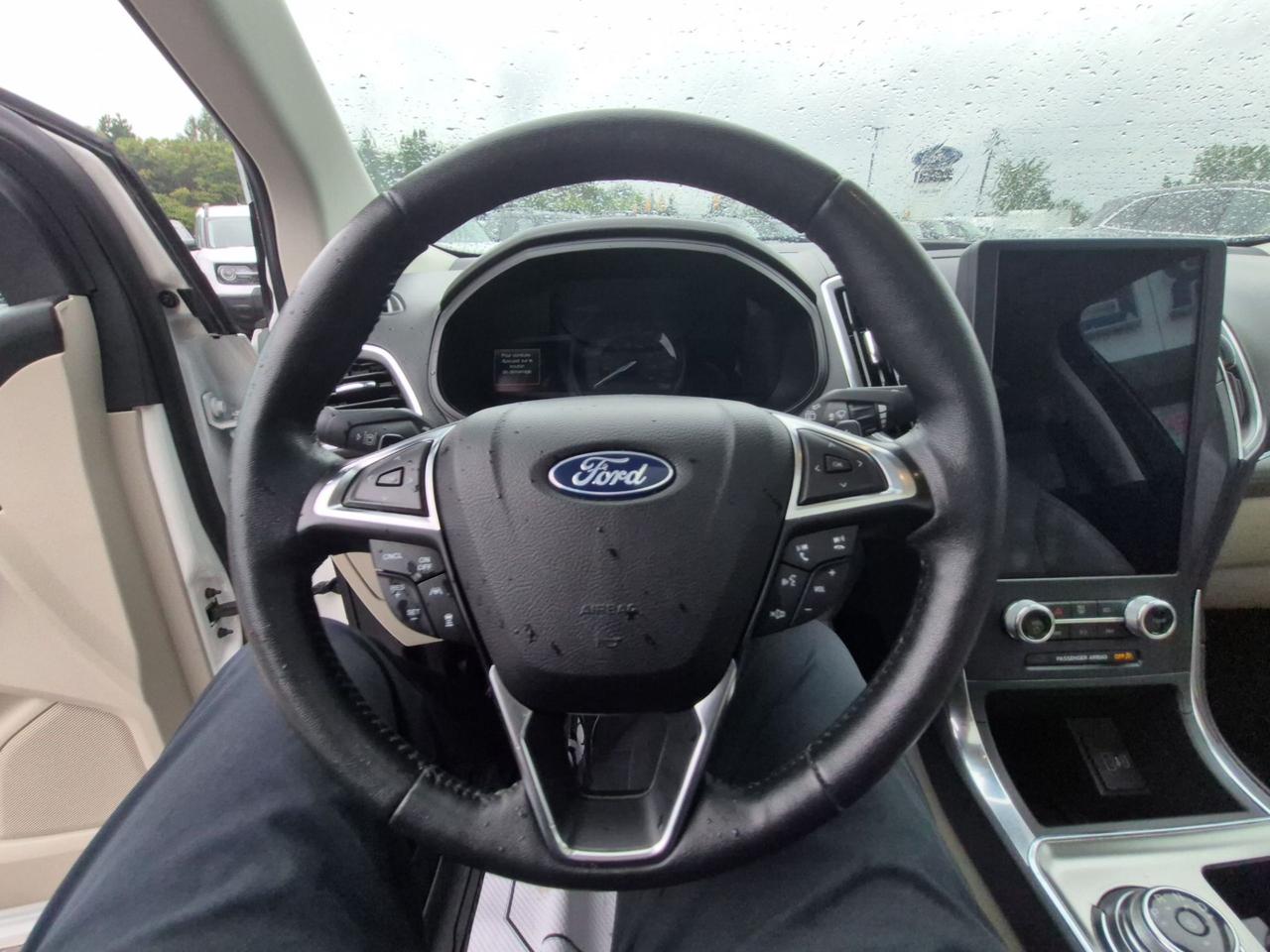 2022 Ford Edge 20" RIMS, HITCH, 301A PACK, LOADED! HEATED WHEEL! Photo
