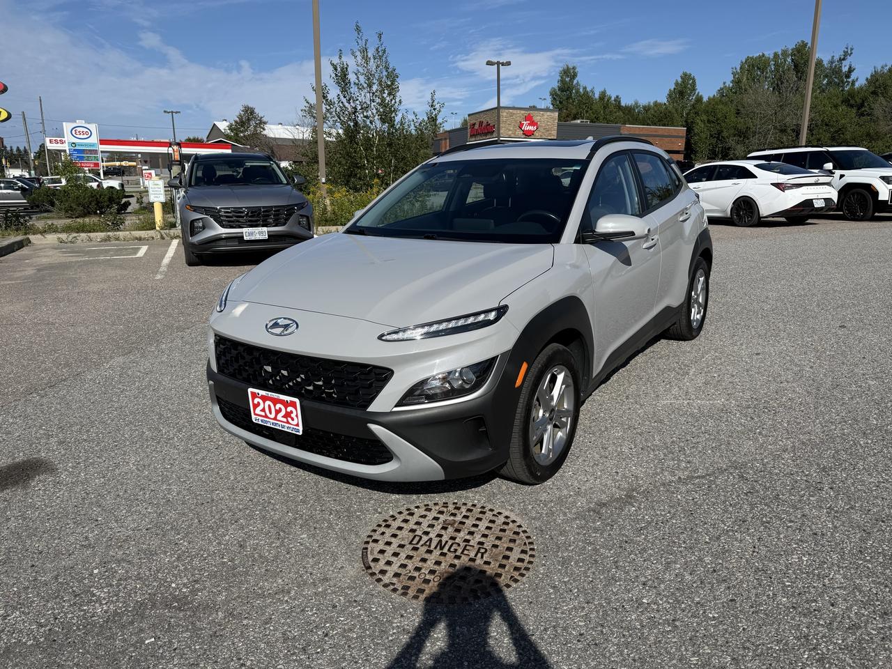 2023 Hyundai KONA 2.0L Preferred AWD w/Sun & Leather Package Photo3